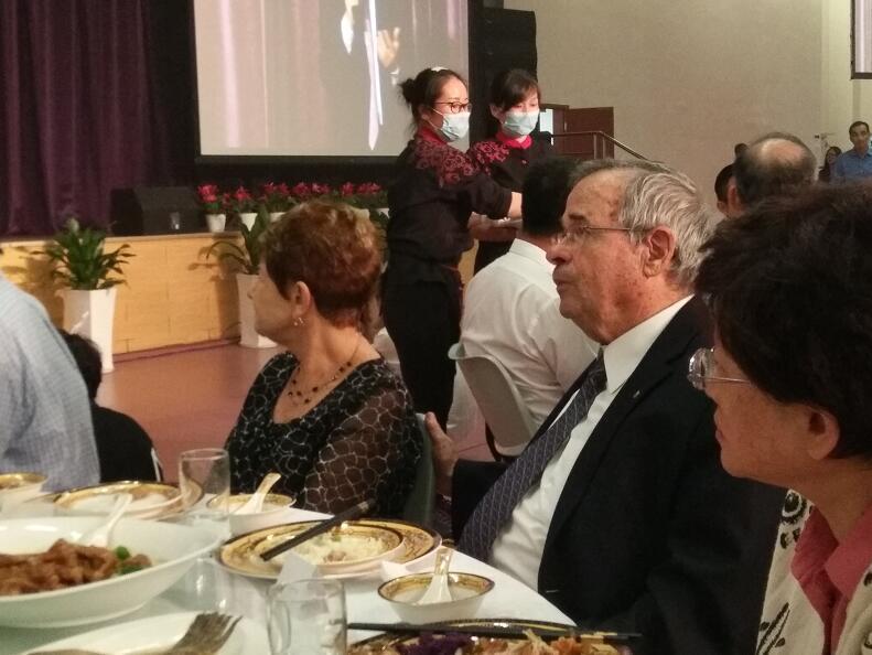 港中大（深圳）教授、诺贝尔奖得主阿里耶·瓦谢尔教授及他的夫人也来到了现场。