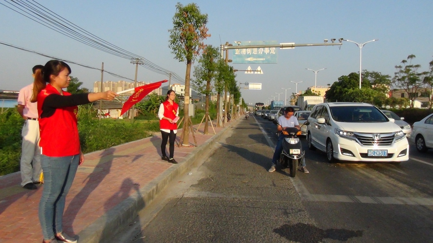 10月26日下午,潮阳区金浦街道围绕创文强管的工作部署,组织由机关党员