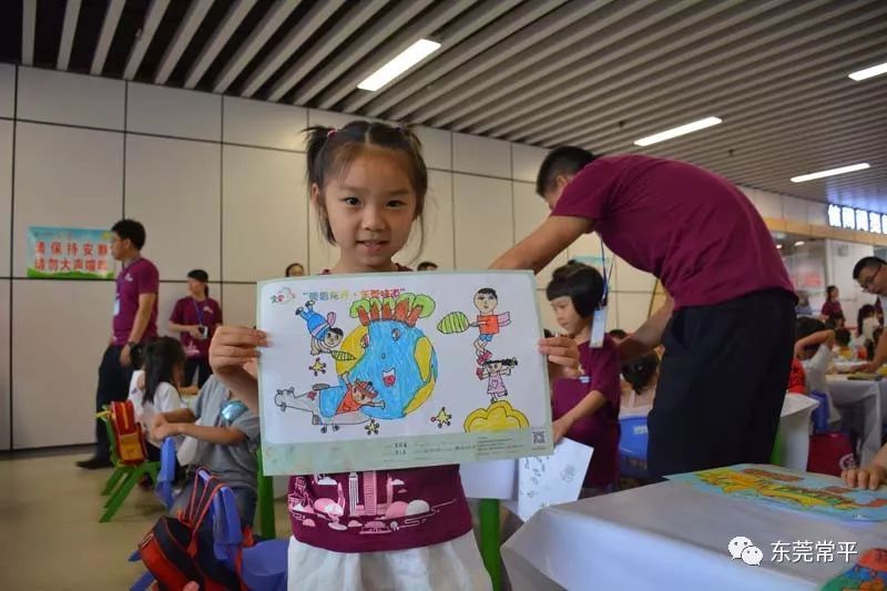 常平百多名幼儿用绘画描绘心中的东莞味道