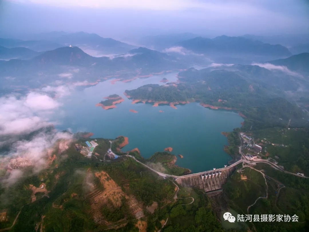 涛迎客来》罗尊《清泉鹊舞》刘灌漳《小河流水》刘灌漳《呼龙出花海》