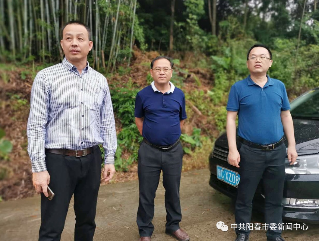 阳春市副市长黄文胜  4月22日带领相关人员到岗美镇隆岗村调研了脱贫