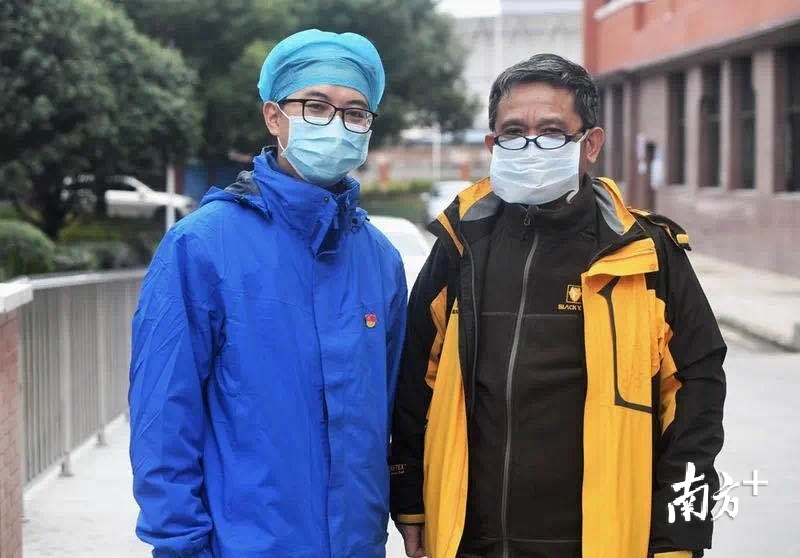 品牌的力量|赋能校园战疫,东莞这两所中学校友显担当