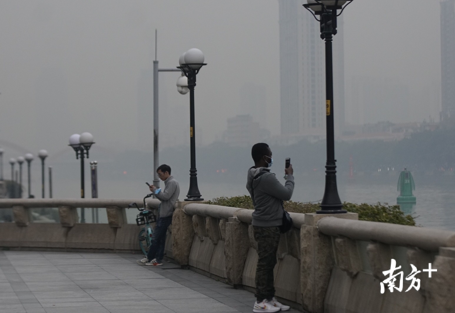 能见度-1!今天的广州天空有点灰_南方plus_南方