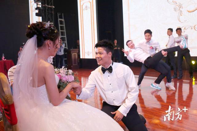 2017年10月10日,苏炳添与初恋林艳芳在中山古镇举办婚礼.