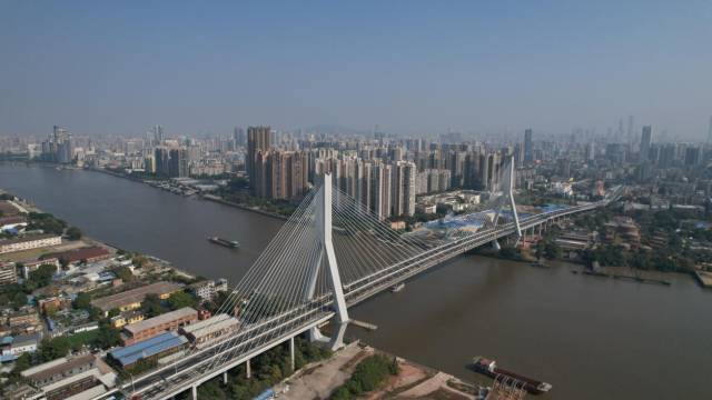 1月10日0时恢复通车广州鹤洞大桥提前20天回归