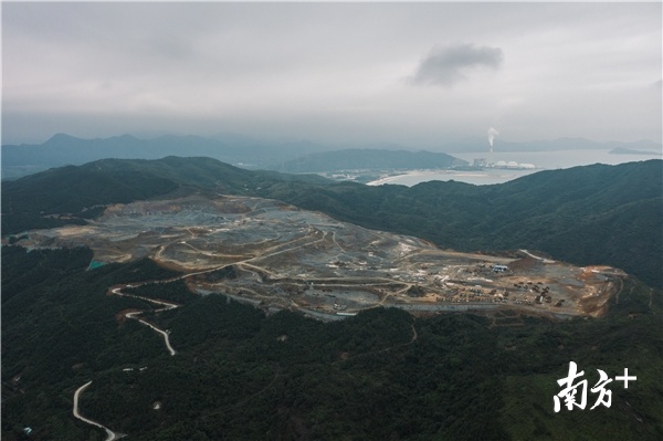 中科院两大科学装置建设现场。 中科院两大科学装置建设现场。