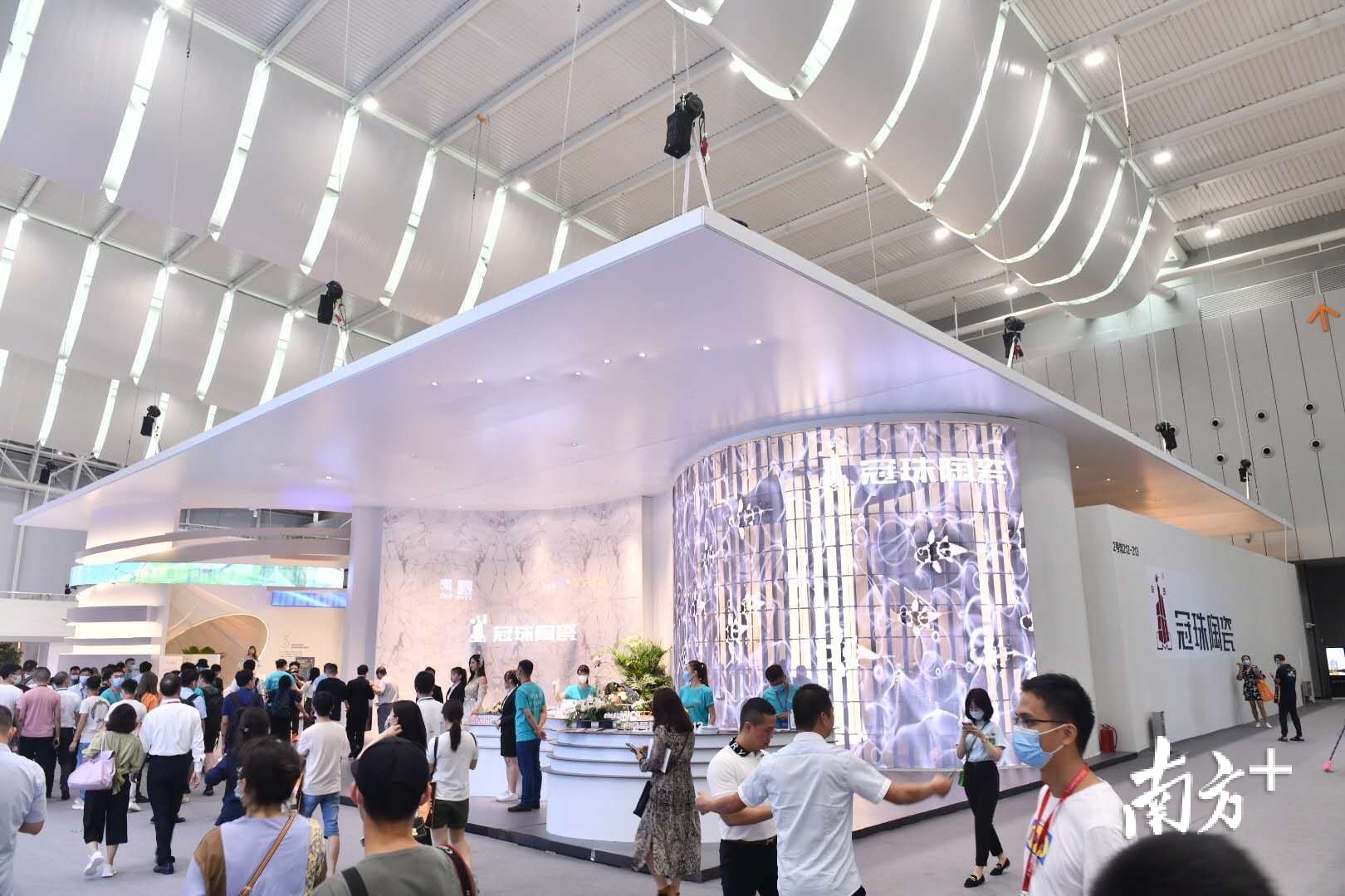 冠珠陶瓷展厅。