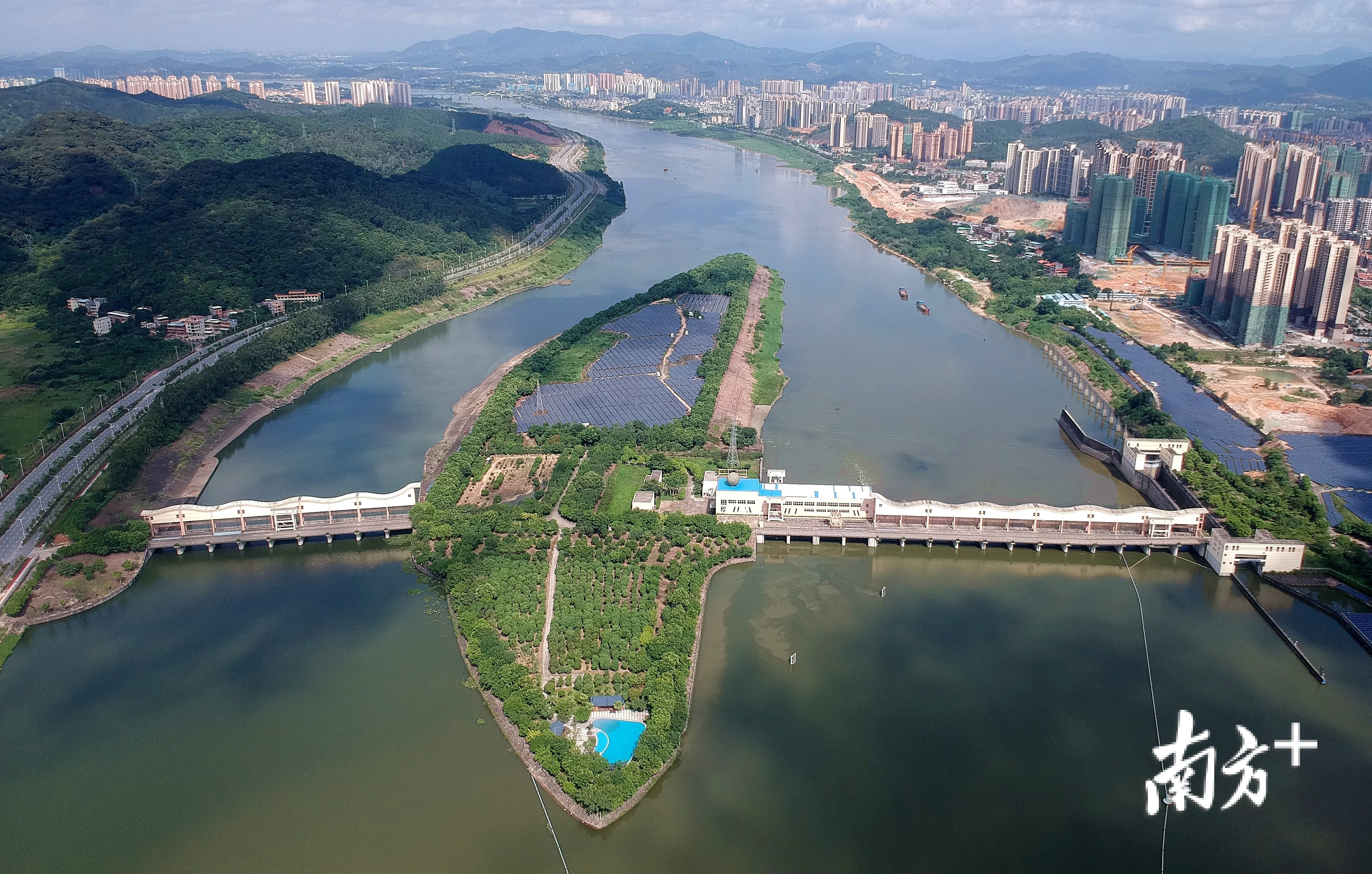 惠州东江水利枢纽具有改善水环境,发电等综合效益 南方日报记者 梁维