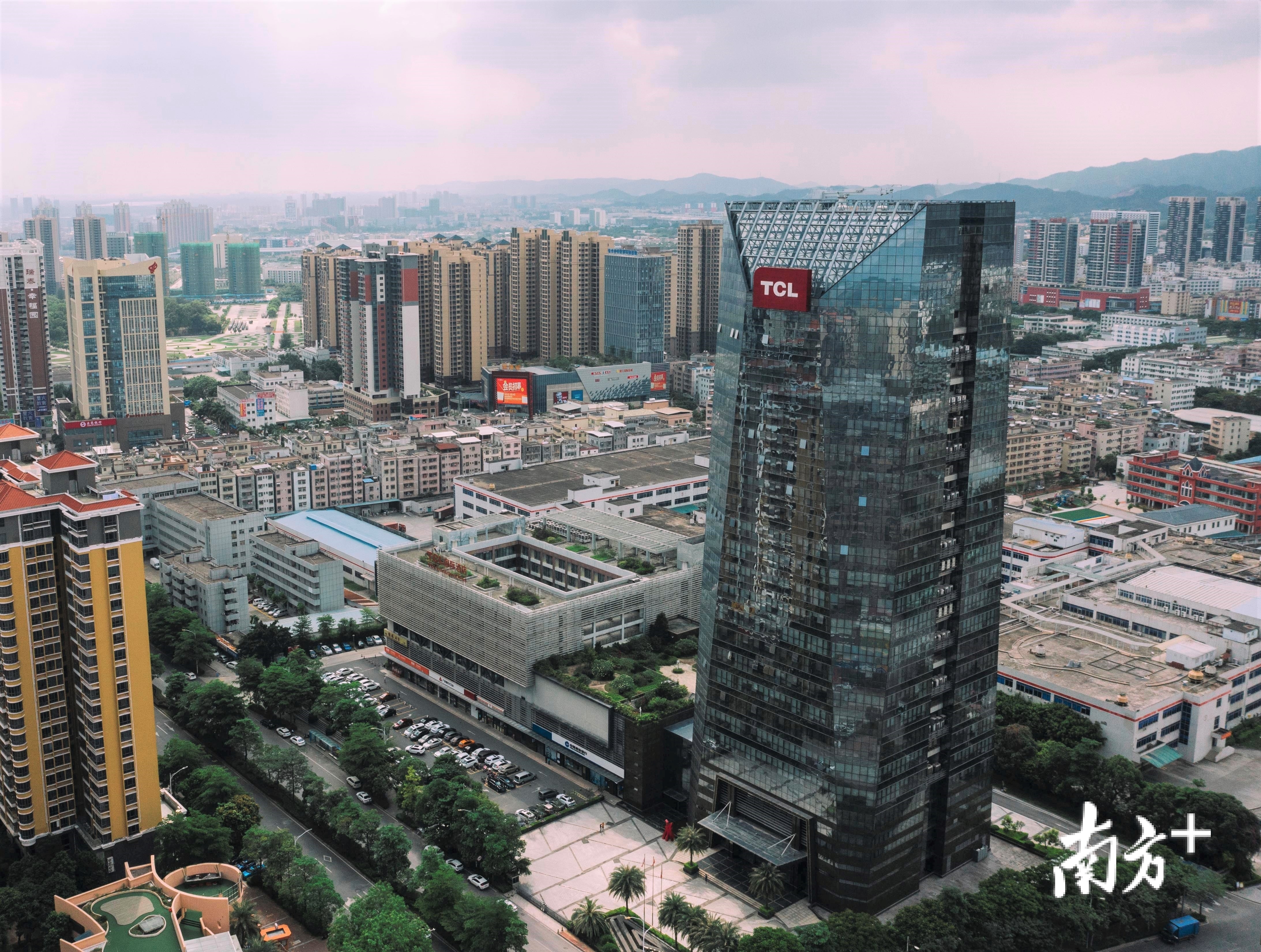 TCL总部位于惠州，并从惠州走向全球。