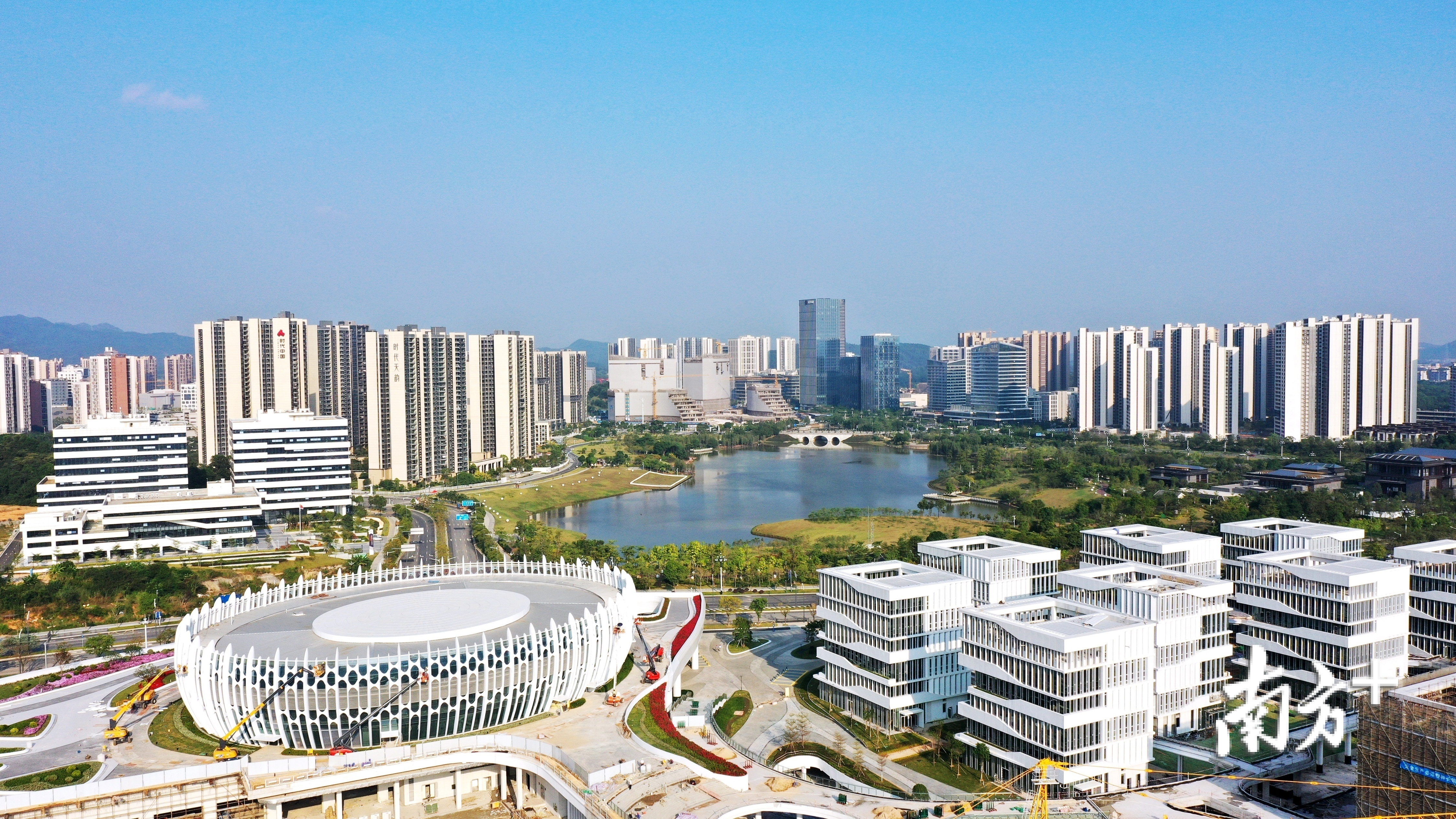 中新广州知识城全力打造“三集群两高地”。李剑锋 摄