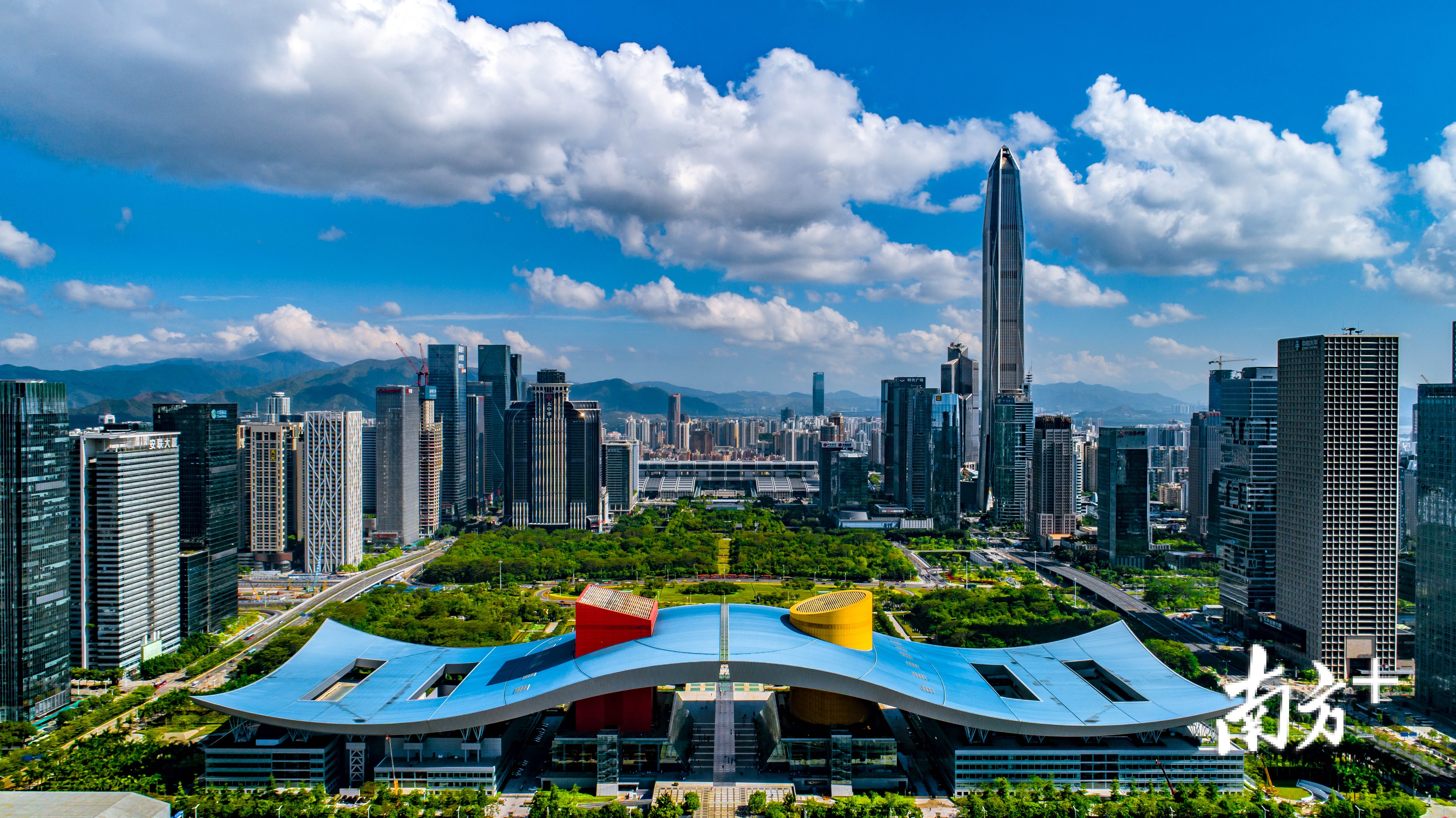 直观点说,在全国600多个城市中,深圳仅次于上海和北京,位居全国第三.