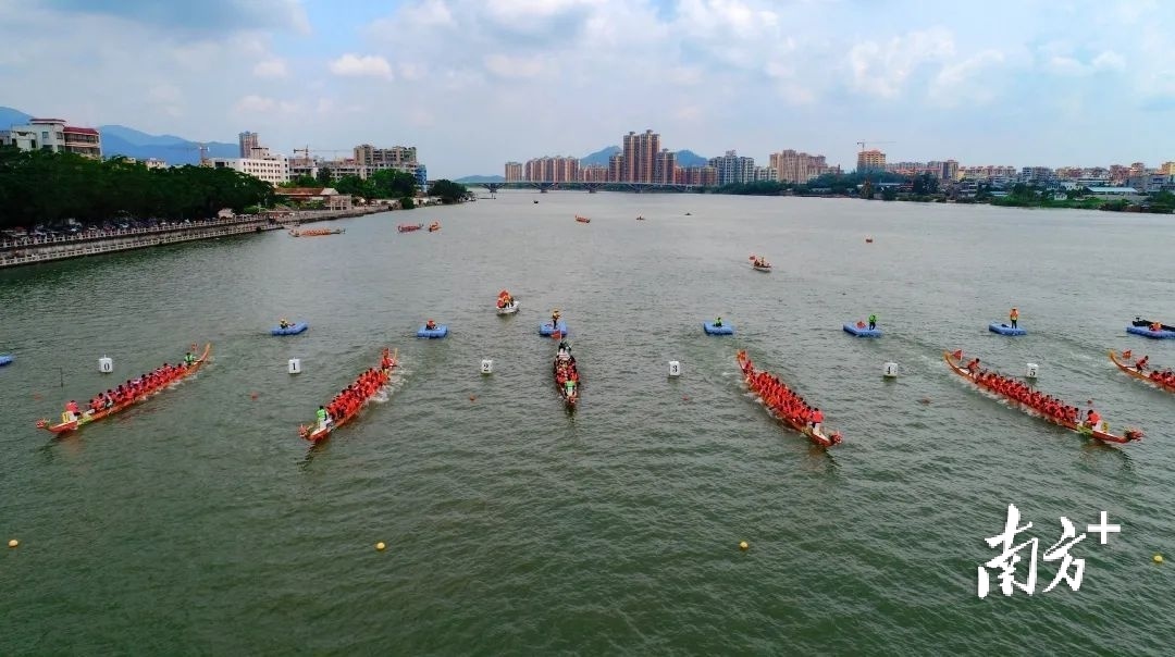 斗门区威龙龙舟队