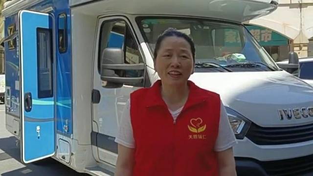 心理咨询师自费50万买房车护考，免费为高考生做心理辅导