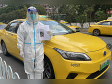 广州封控区爱心送考的哥收到家长感谢信!他说这是本职工作