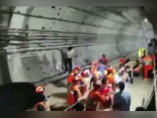 郑州地铁失联女乘客家属确认其已遇难！最后一条消息称在疏散