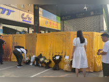 郑州地铁5号线失联者邹德强确认遇难！市民到地铁口送花悼念