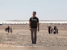 对话《追风筝的人》作者:希望国际社会给予阿富汗人更多援助