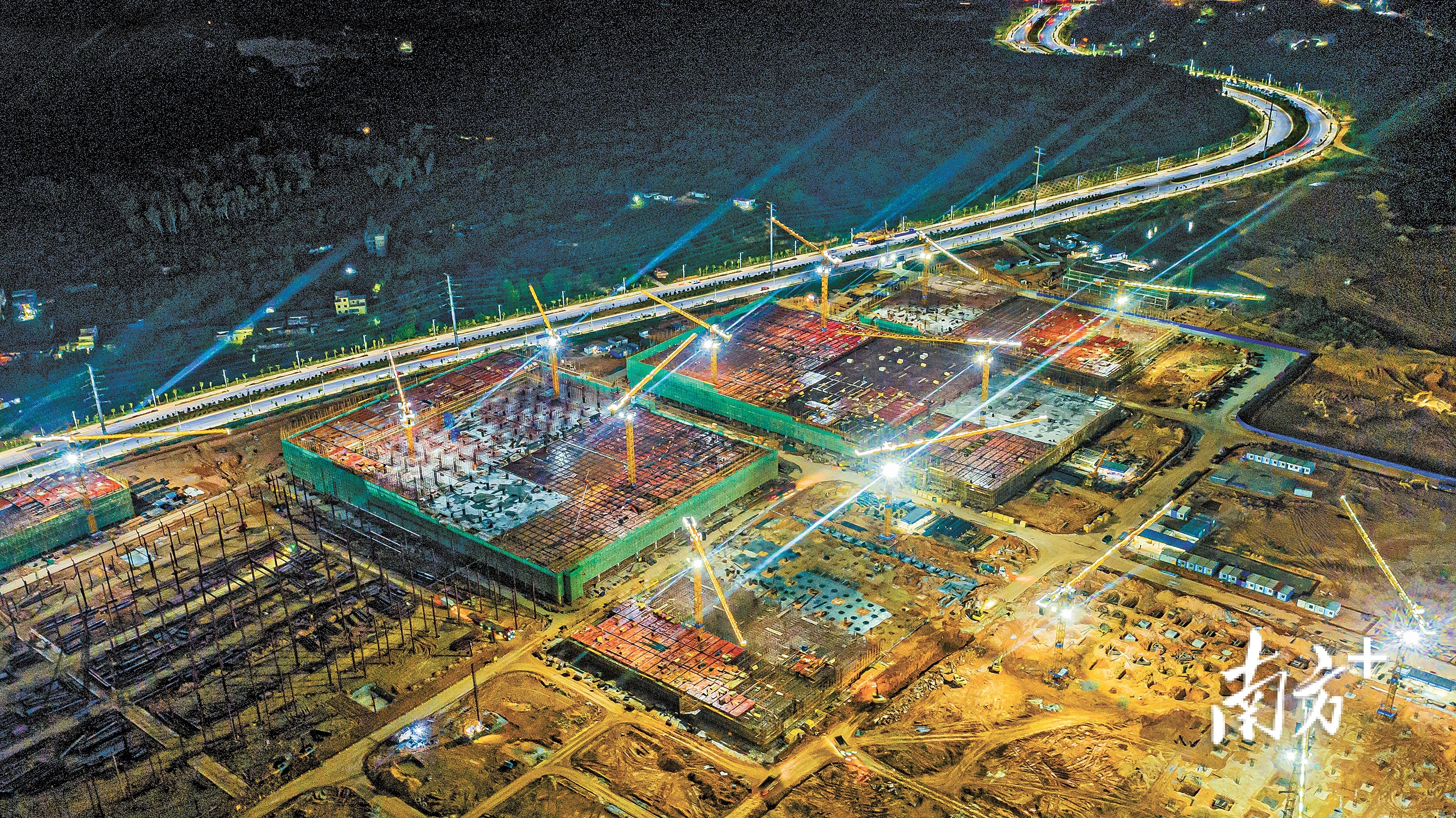 肇庆要推动高质量发展，基础在产业，关键在产业，希望和潜力也在产业。