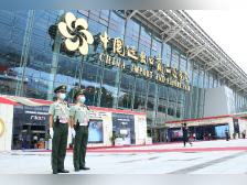 广东武警为广交会安保加训英语口语!确保高效处置涉外情况
