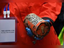 东航飞行事故波音客机黑匣子正在解码!美方调查人员已获签证