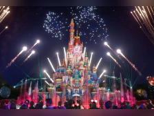 阔别四年即将回归!香港迪士尼乐园烟花汇演本周六晚重新上演