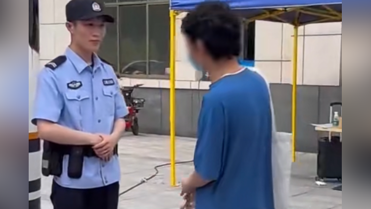 走错考场又错过公交的佛山高考考生：感谢民警，考得还可以