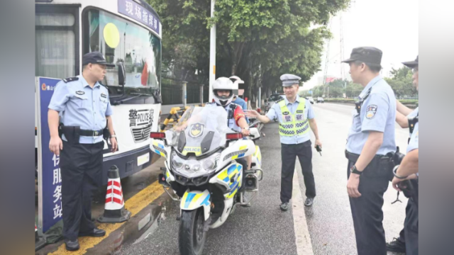 首日走错考场次日错过公交的佛山高考考生：今天提前抵达考场