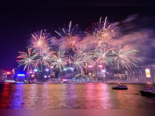 2024新年献词：尘埃里开出花，激流中变成河