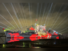 湛江邀你过大年！国内首个军舰光影演绎秀在坡头震撼上演