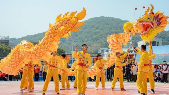 来汕头过大年！大年初一海岛年味浓，南澳渔灯赛会迎新春
