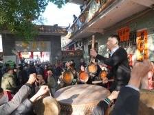 穿越千年的龙华大鼓，又响了 | 让家乡出圈