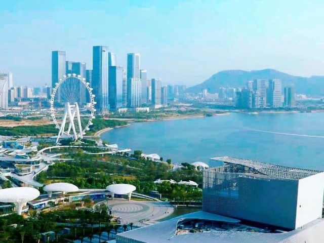 深圳“三驾马车”齐头并进