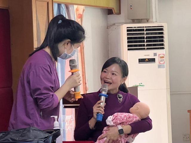 孕妇学校金牌讲师吴纯燕情景模拟新生儿家庭访视场景
