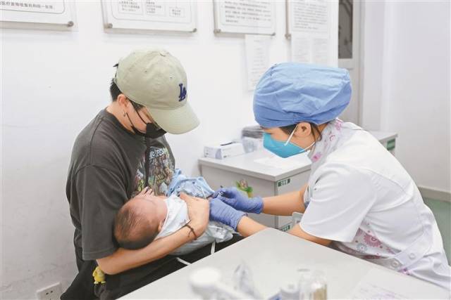 医疗床设备是什么深圳加快推进76个医疗卫生重大项目建设-上海聚慕医疗器械有限公司