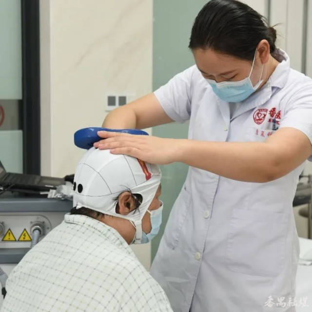 怎么买神经肌肉康复仪家门口的专业康复服务！番禺中心医院医疗集团东院区康复治疗部启用_https://www.jmylbn.com_新闻资讯_第7张