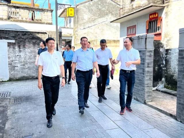 深入调研办实事  “双联双助”促发展