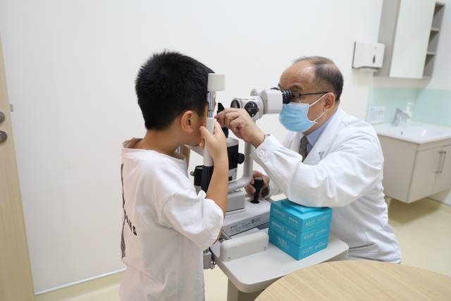 手术人工鼻是什么杨为中教授的故事：这位眼科主任，家族6位病人追随他20年_https://www.jmylbn.com_新闻资讯_第9张