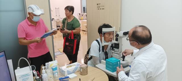 手术人工鼻是什么杨为中教授的故事：这位眼科主任，家族6位病人追随他20年_https://www.jmylbn.com_新闻资讯_第1张