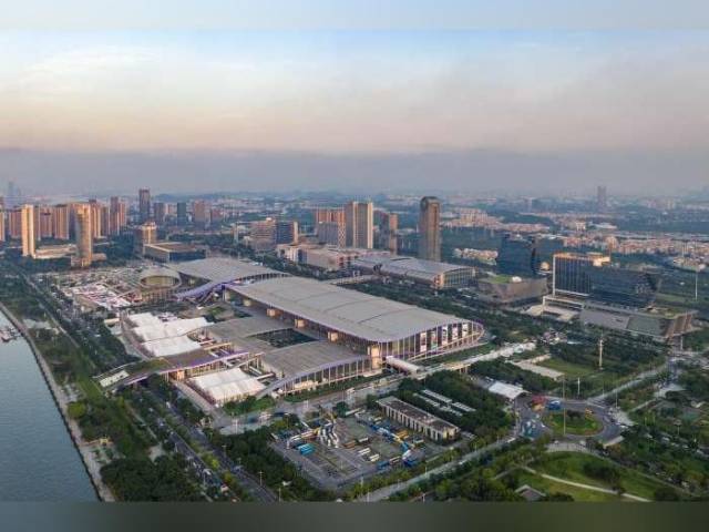 广交会外国客商明显增加,“一带一路”倡议带来商机