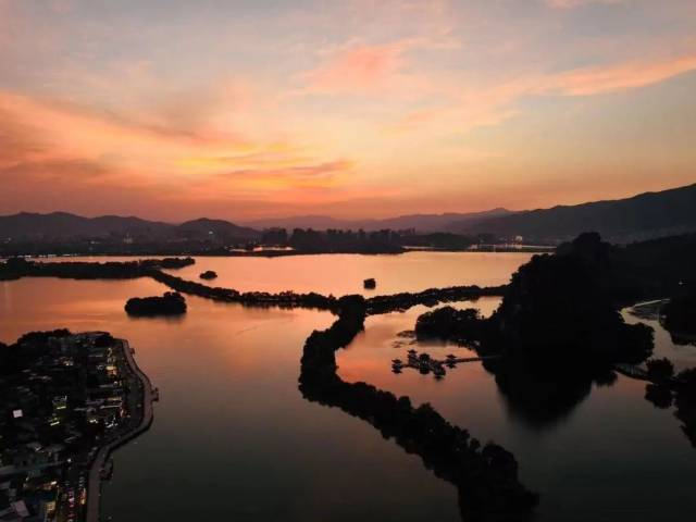 来肇庆，看五彩斑斓的秋→