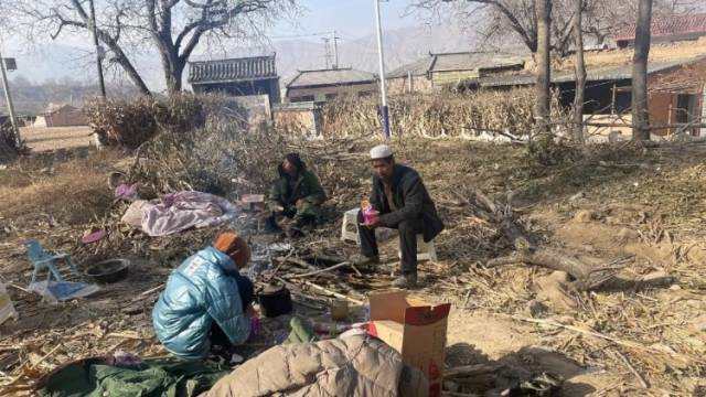 低温影响重建房屋，震后百姓居住问题如何解决？