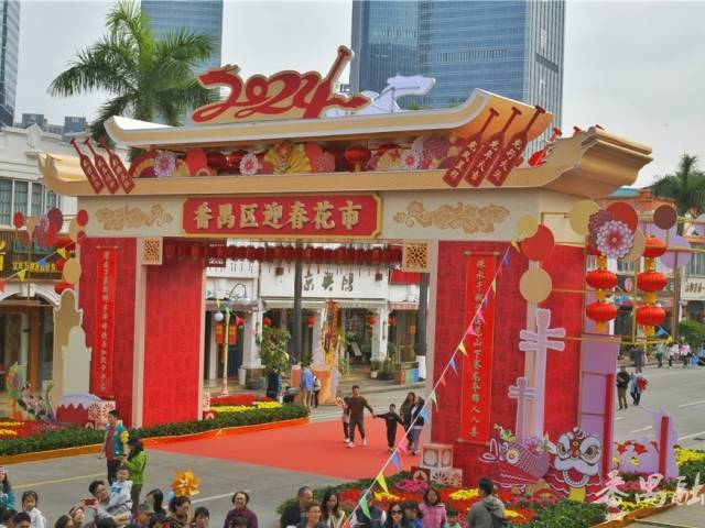 番禺区迎春花市牌楼精美“出圈”，原来背后藏着这些美好寓意！