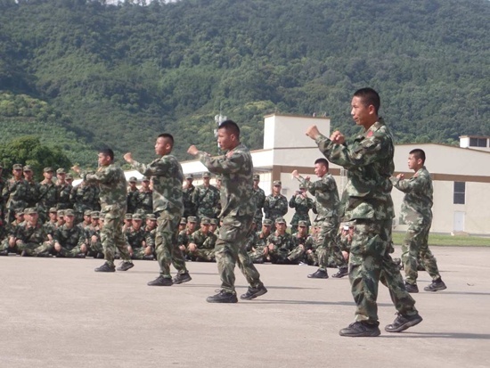 阳江武警图片