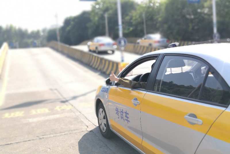 11月10日,南方 记者来到佛山顺德仙塘考场,"亲历