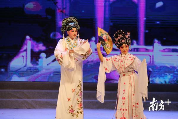 粤剧表演现场。