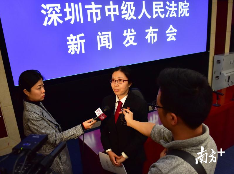 深圳中院民事审判庭副庭长刘杰晖接受采访 深圳中院民事审判庭副庭长刘杰晖接受采访