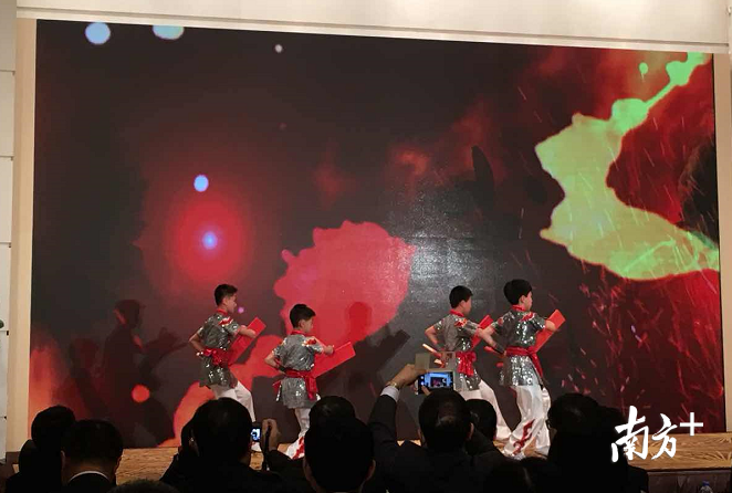 旅游推介会现场，佛山代表进行武术表演。南方+记者 高绮桦摄