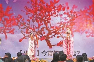 南昌推介会上的粤剧演出。