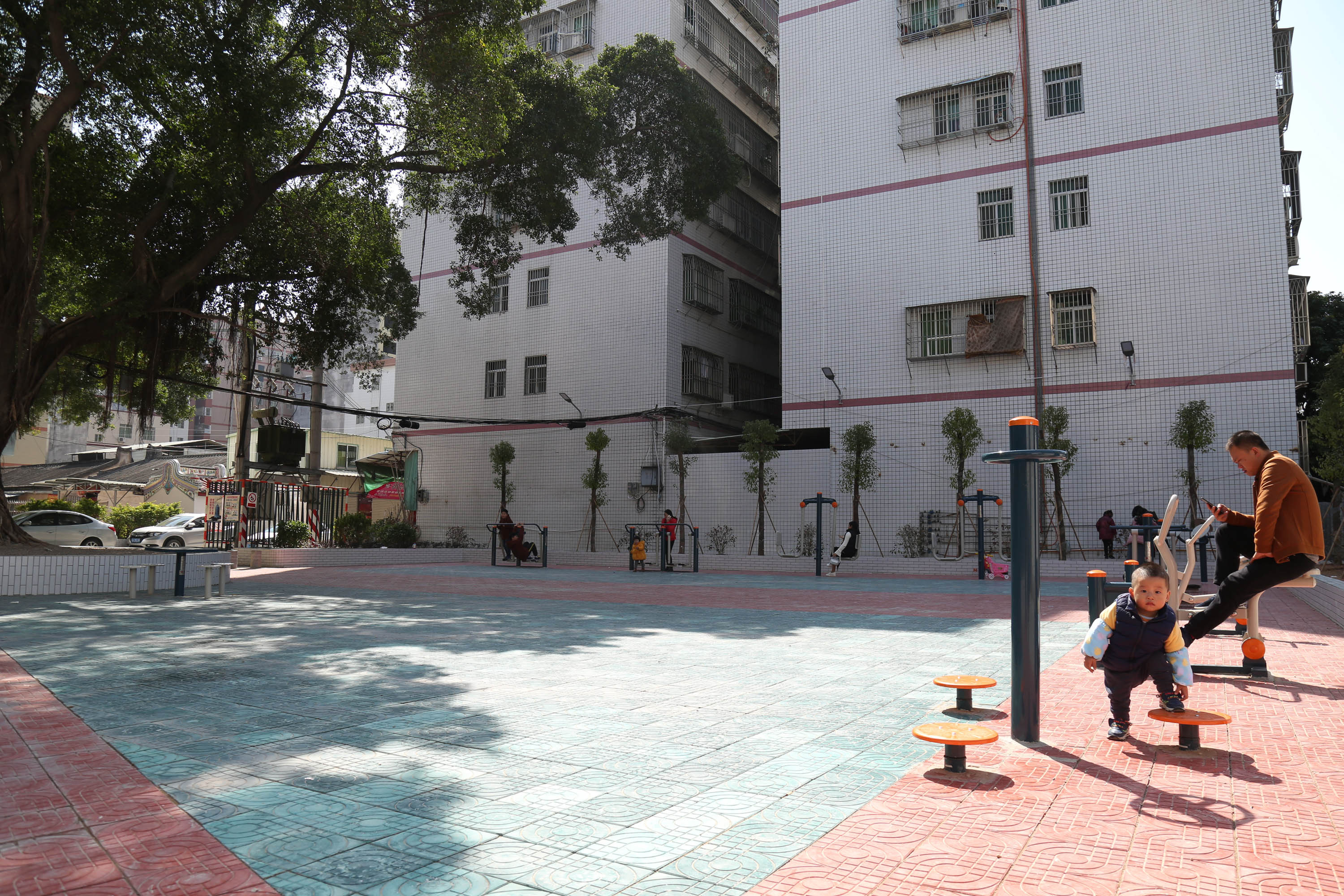 池湖村将埠顶的违建拆除后建设成为健身广场。 苏仕日 摄