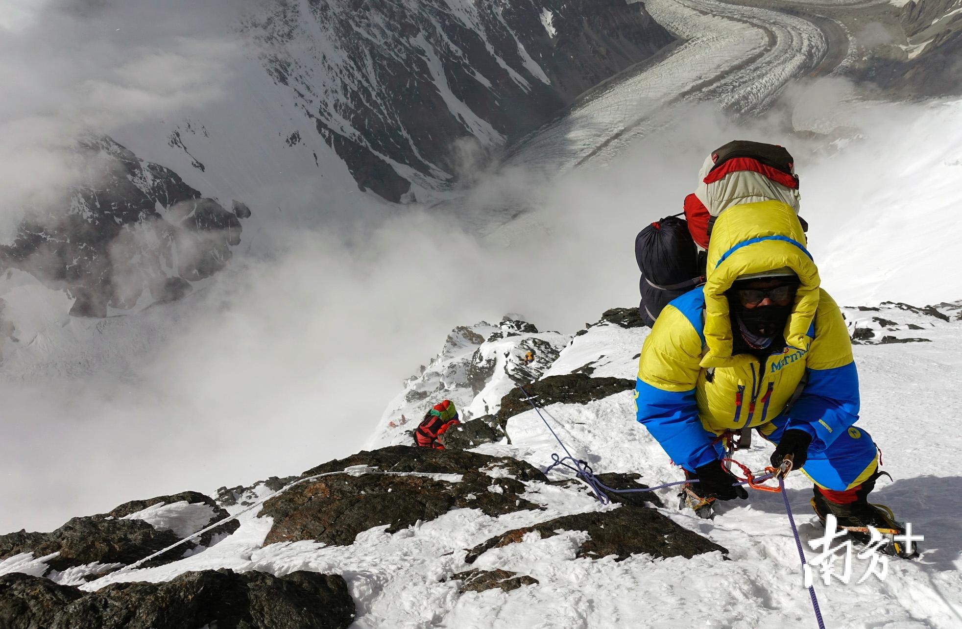 2017年7月巴基斯坦乔戈里峰(K2) 张梁 摄 2017年7月巴基斯坦乔戈里峰(K2) 张梁 摄